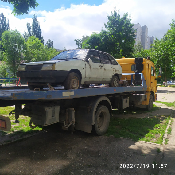 Администрация Ульяновска эвакуировала три брошенных автомобиля.