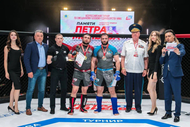 Изо льда в пламень: «Волга-Спорт-Арена» готовится принять крупнейший турнир лета по ММА.