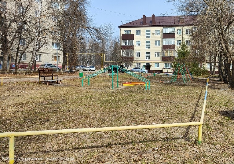 Во дворах Ульяновска демонтируют 23 аварийных объекта.