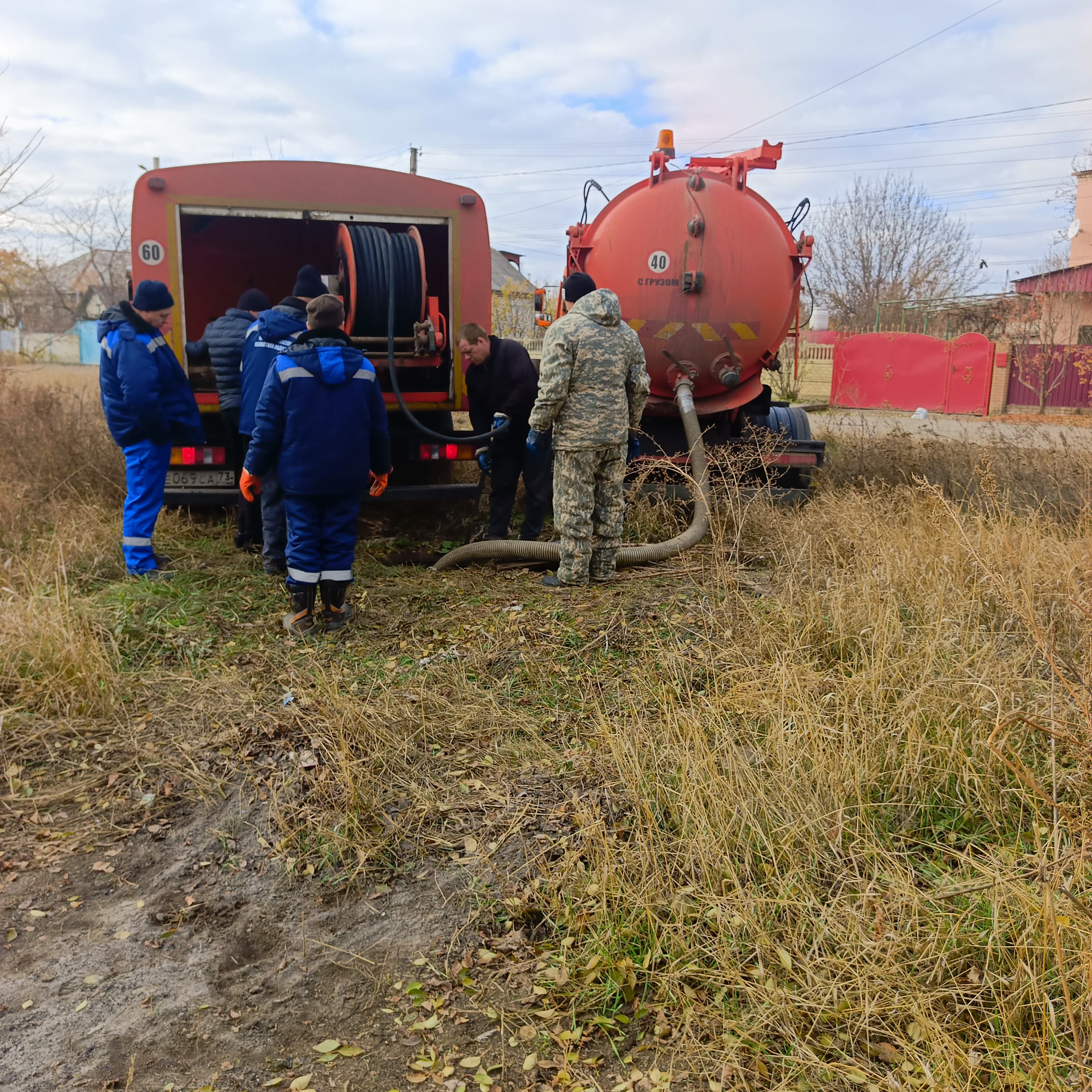 Ульяновск вновь помог Лутугинскому району ЛНР техникой и специалистами.