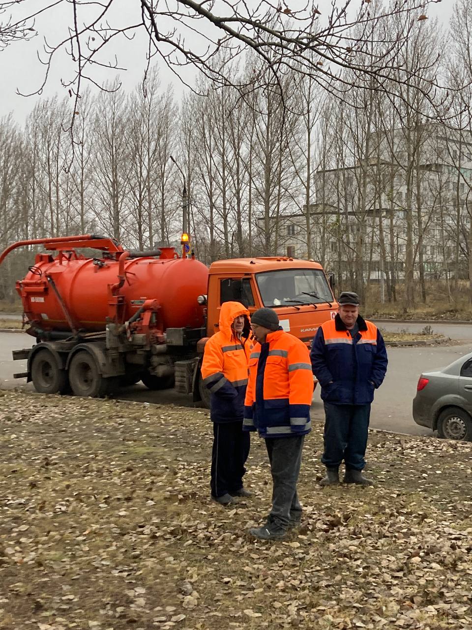 Ульяновские дорожники реконструируют ливнёвку на проспекте Антонова.